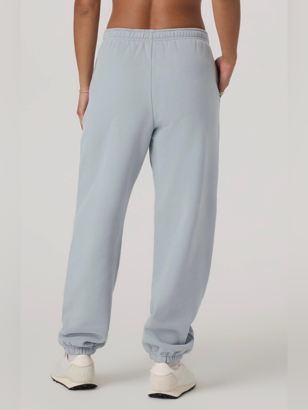 Vuori Restore Classis Sweatpants - Picture 2 of 5